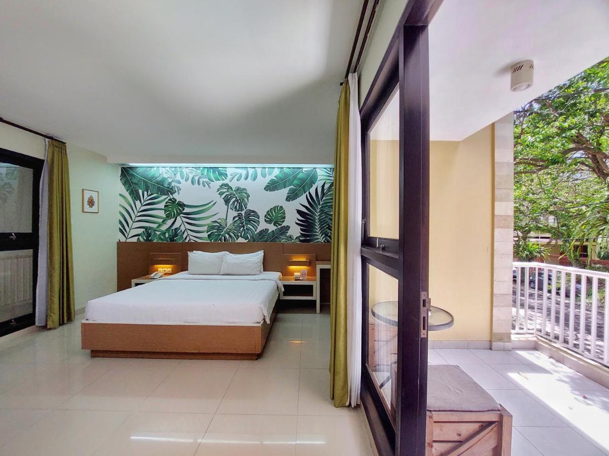 Shinta Guesthouse Malang Esterno foto